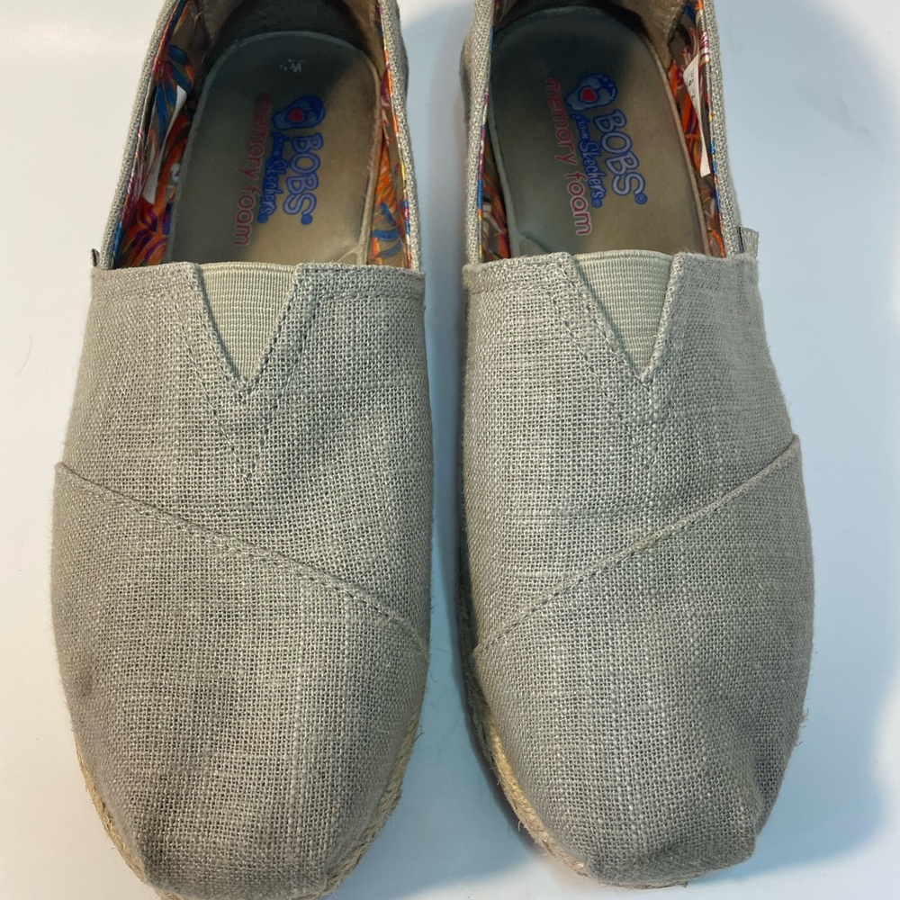 BOBS Shoes! ☀️ Ultra Comfortable and Go with Anything! In Great Shape & Size 9!